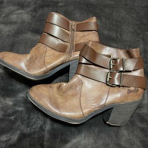 Barely worn Blowfish boots size 9